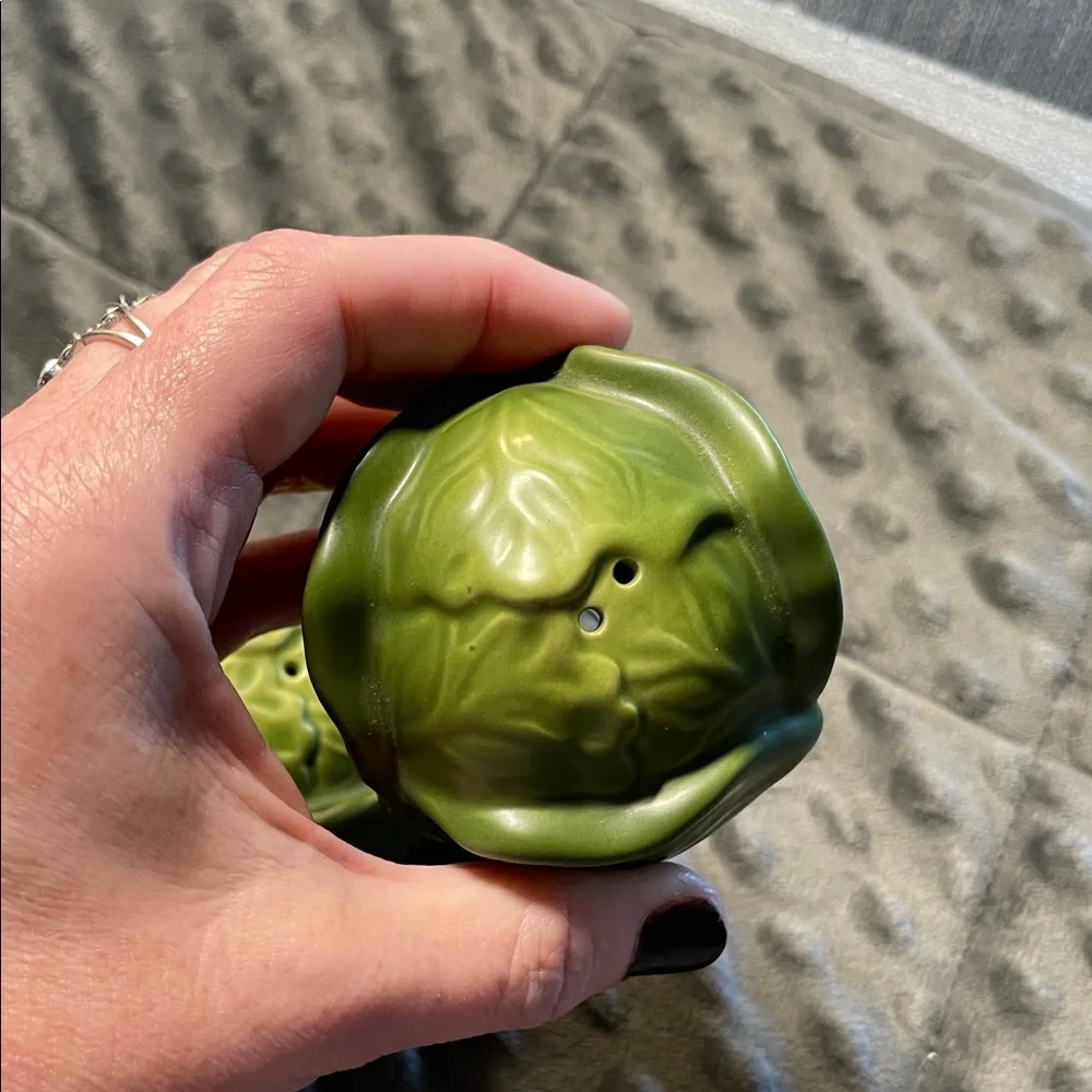 Green Cabbage Salt and Pepper Shakers novelty cute Brussels sprouts